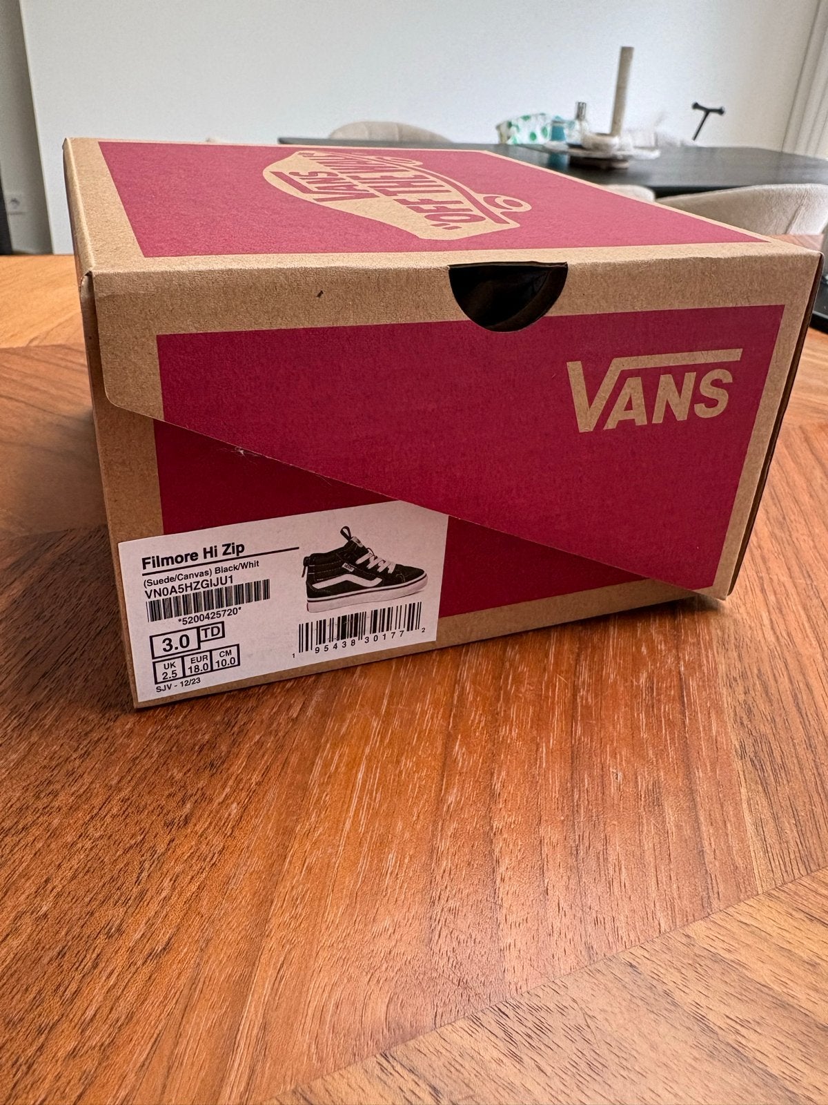 Nieuw - Vans babyschoentjes - Maat 18, Ophalen, Nieuw, Jongetje of Meisje, Schoentjes