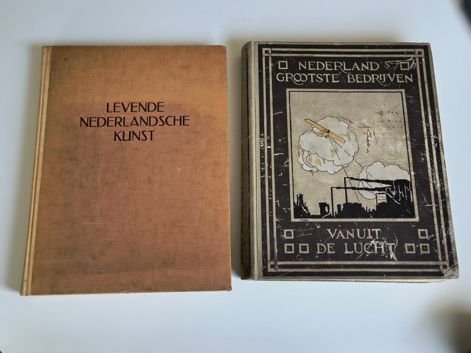 2 oude kunstboeken, Ophalen