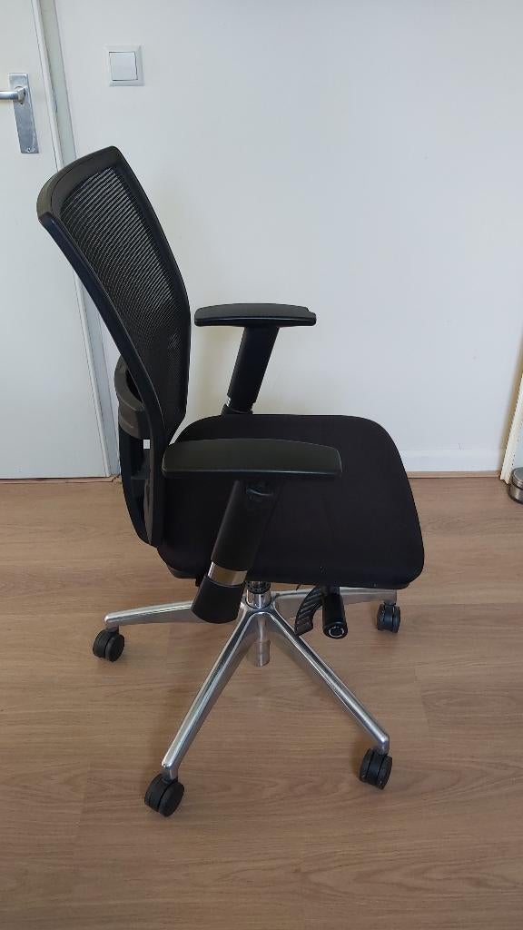 Bureaustoel, Huis en Inrichting, Bureaustoelen, Zo goed als nieuw, Bureaustoel, Zwart, Ergonomisch, Ophalen of Verzenden