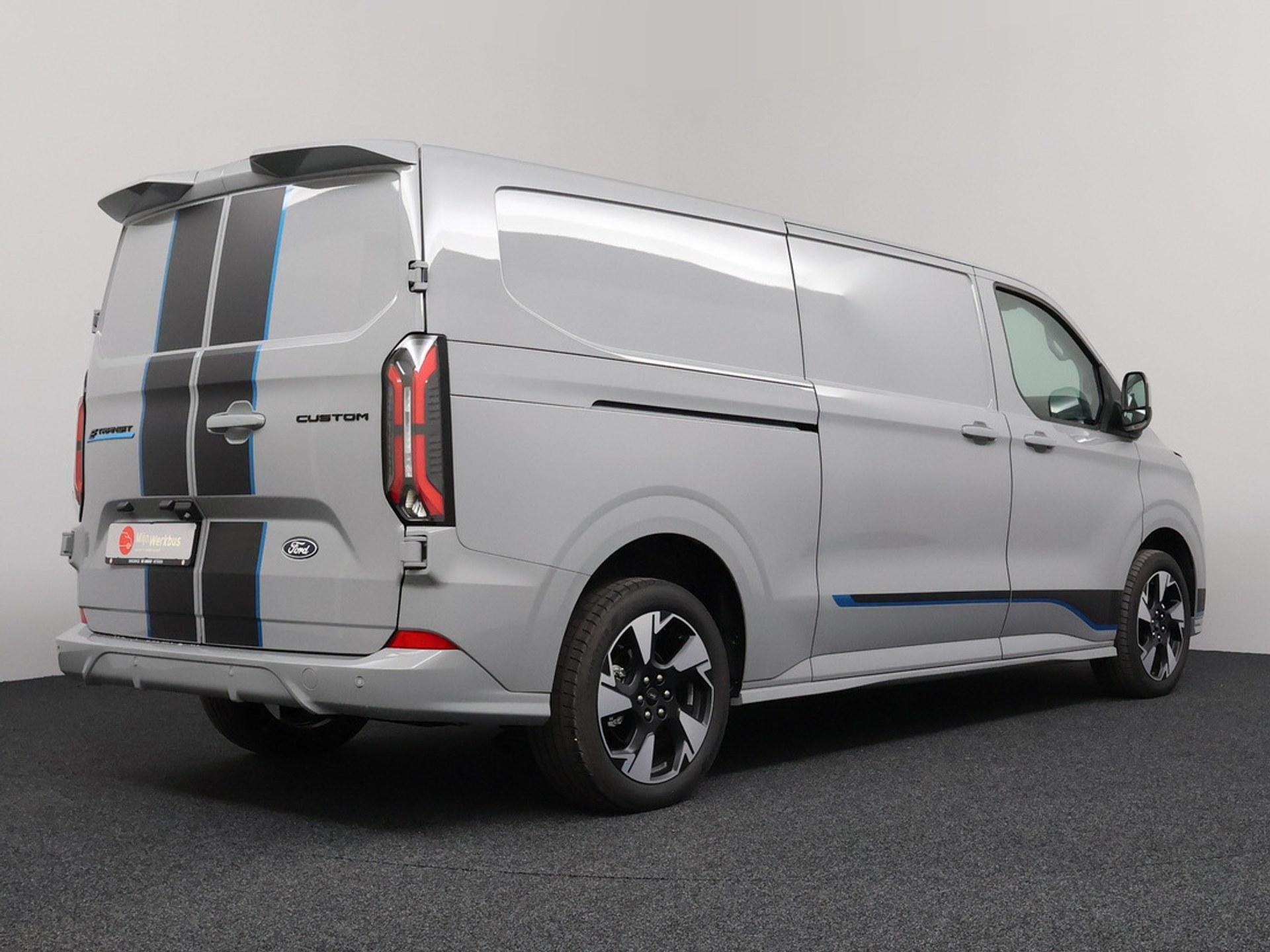 Ford E-Transit Custom 320 L2H1 Sport | Adaptief Cruise Contr, Automaat, 470 min, 218 pk, Nieuw