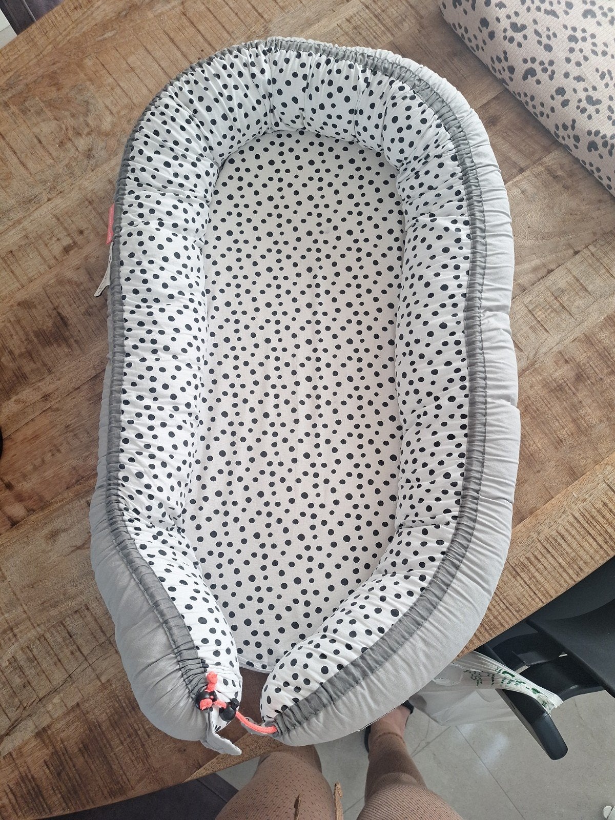 Babynestje Done by Deer - Grijs met stippen, Ophalen, Gebruikt