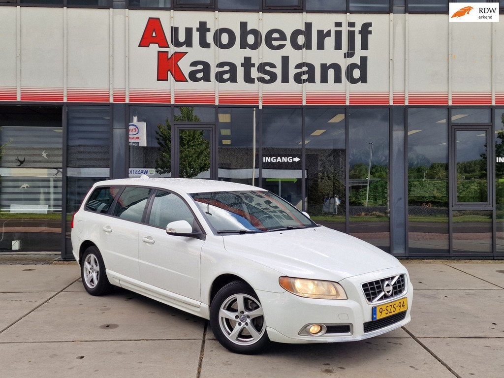 Volvo V70 2.4 d5 Kinetic - Clima - Cruise -, Auto's, Zwart, Wit, V70, Diesel