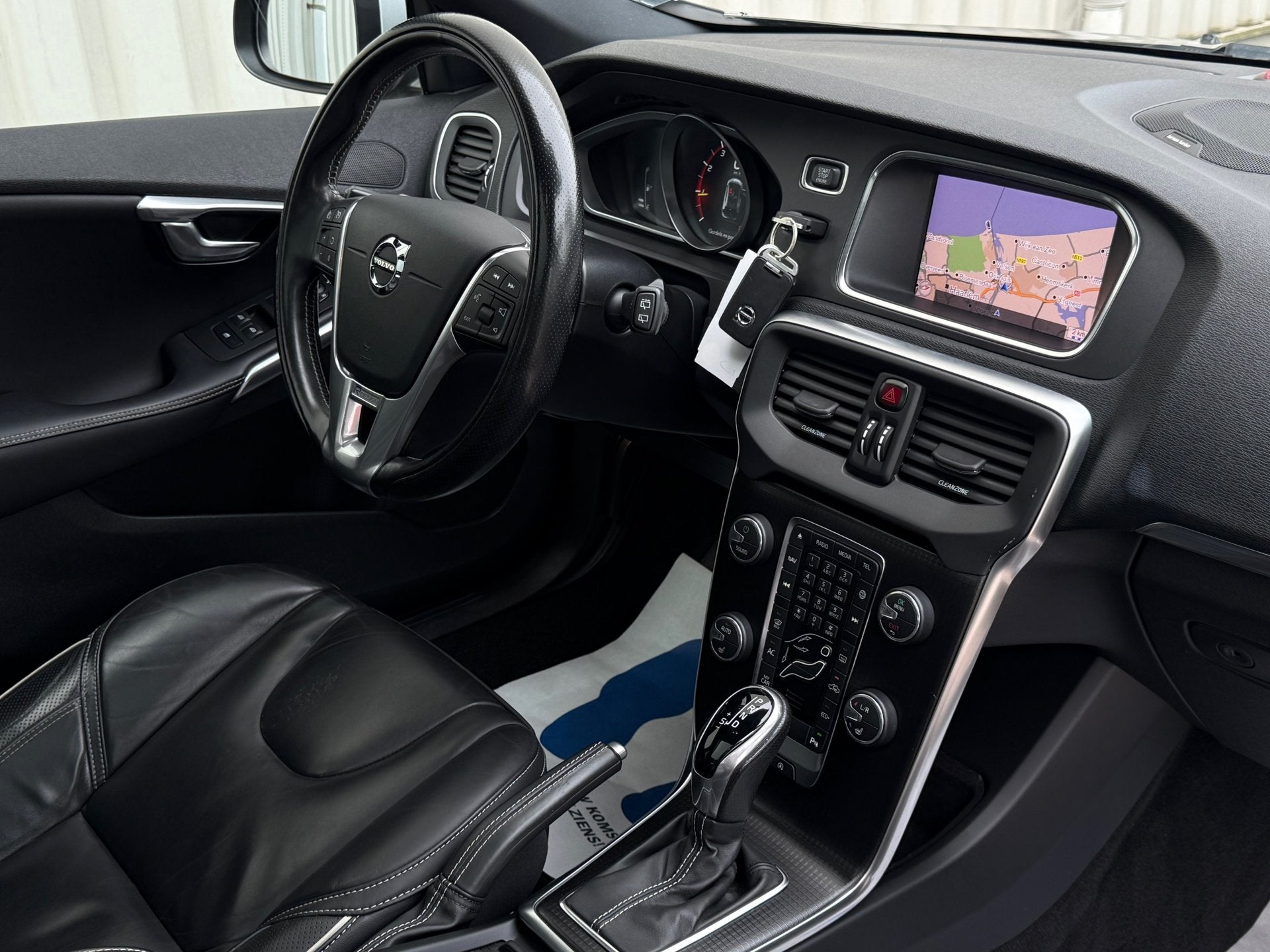 Volvo V40