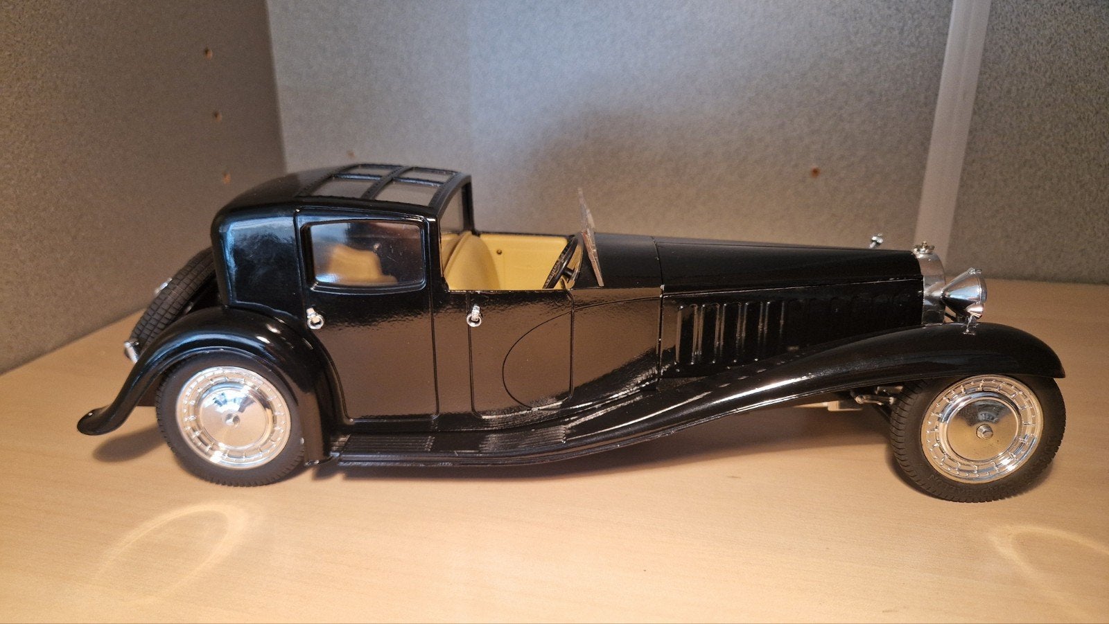 Bugatti Royale 1930 schaalmodel - Zwart, Ophalen of Verzenden, Zo goed als nieuw, Overige merken