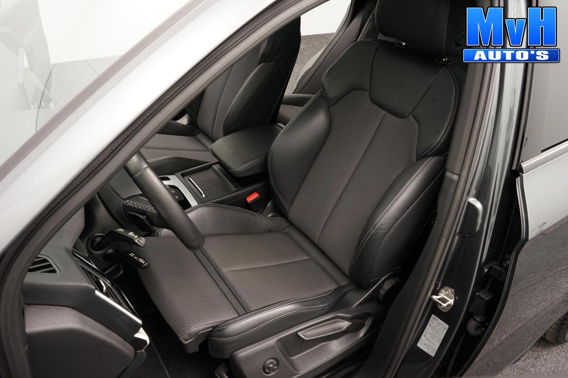 Audi Q5 50 TFSI e S Ed. PHEV|Quattro|300PK|PANO|MATRIX|SOH95, Auto's, Automaat, Dealer onderhouden, Gebruikt, 4 cilinders