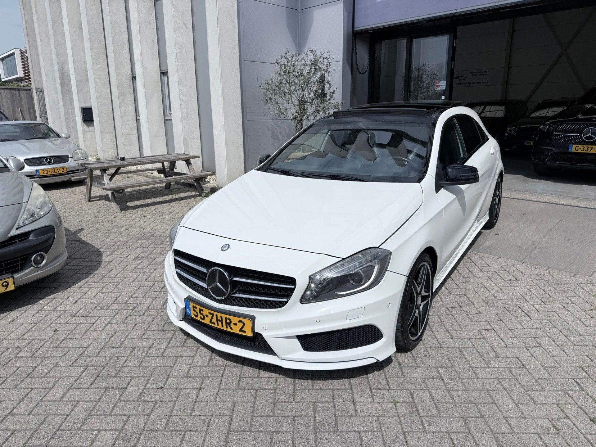Mercedes-Benz A-klasse 180 AMG Edition! Automaat! PANO! NAP!, Auto's, Gebruikt, 4 cilinders, 695 kg, A-Klasse