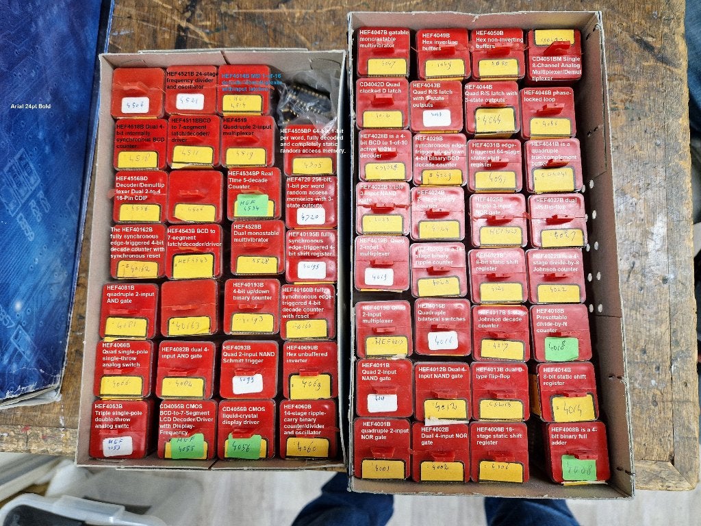 elektronica  onderdelen HEF IC's, Ophalen of Verzenden, Nieuw