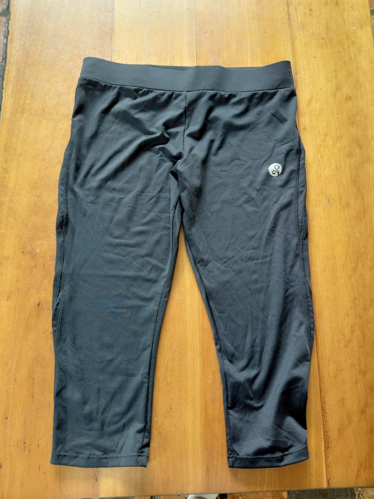 Zwarte "Leontien" capri sportlegging met ritszakje - Maat L, Leontien, Zwart, Maat 42/44 (L), Nieuw