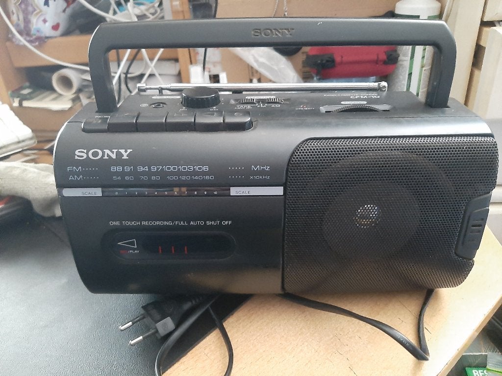Sony CFM-10 Radio Cassette Recorder, Cassettedeck, Gebruikt, Draagbaar, Ophalen of Verzenden