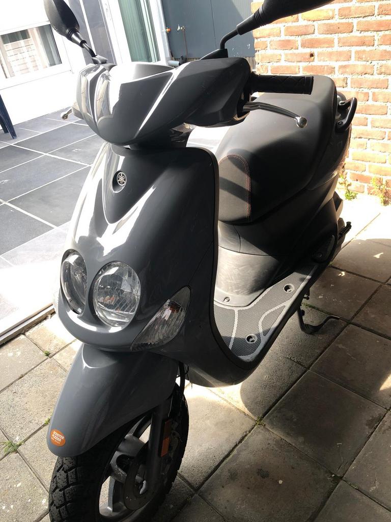 Yamaha Neos Scooter - Zo goed als nieuw, Fietsen en Brommers, Ophalen, Zo goed als nieuw, Benzine, Neo's