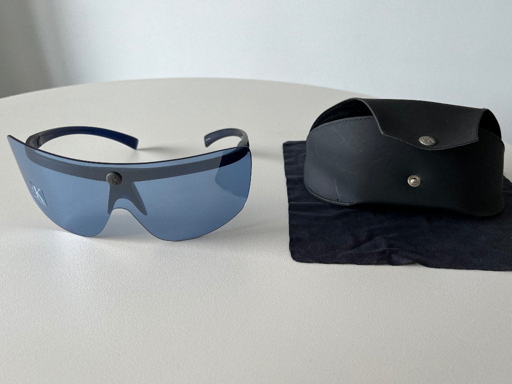 Nieuwe sport zonnebril, Kelvin Klein, Ophalen of Verzenden, Nieuw, Zonnebril, Overige merken