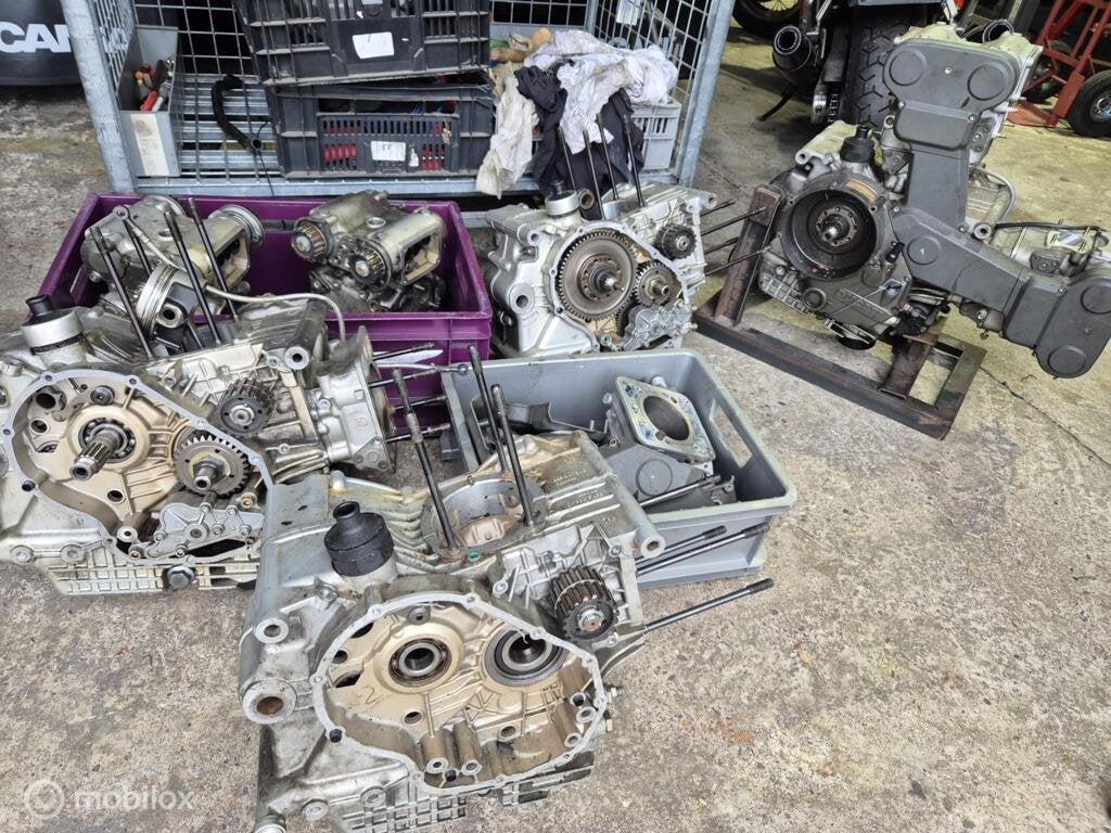 Motorblok versnellingsbak cilinders cilinderkoppen Pankl 748, Motoren, Gebruikt, Factorystore.service@ducati.com, Ophalen of Verzenden