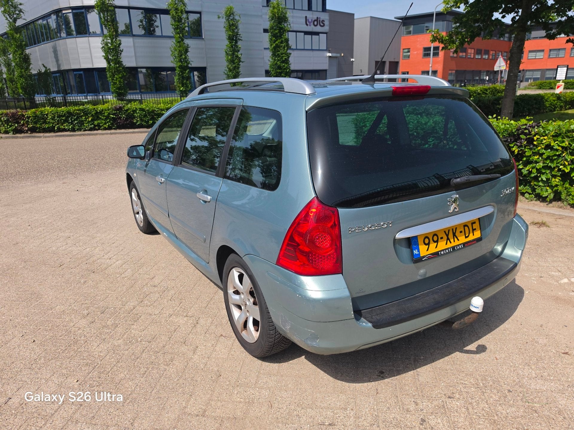 Peugeot 307 SW 2.0-16V XSi AUTOMAAT PANO 7 PERSOONS!, 745 kg, Gebruikt, Automatische klimaatregeling, 4 cilinders