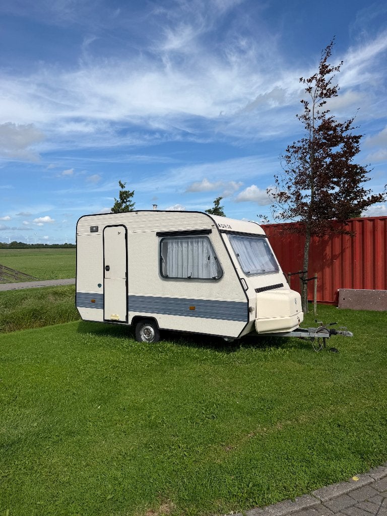 ADRIA 4256 DO carvan, Caravans en Kamperen, Tot en met 3, Particulier, Adria, 4 tot 5 meter