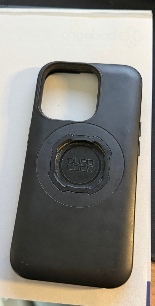 Foto 2 van QuadLock hoesje met MagSafe voor iPhone 14 Pro