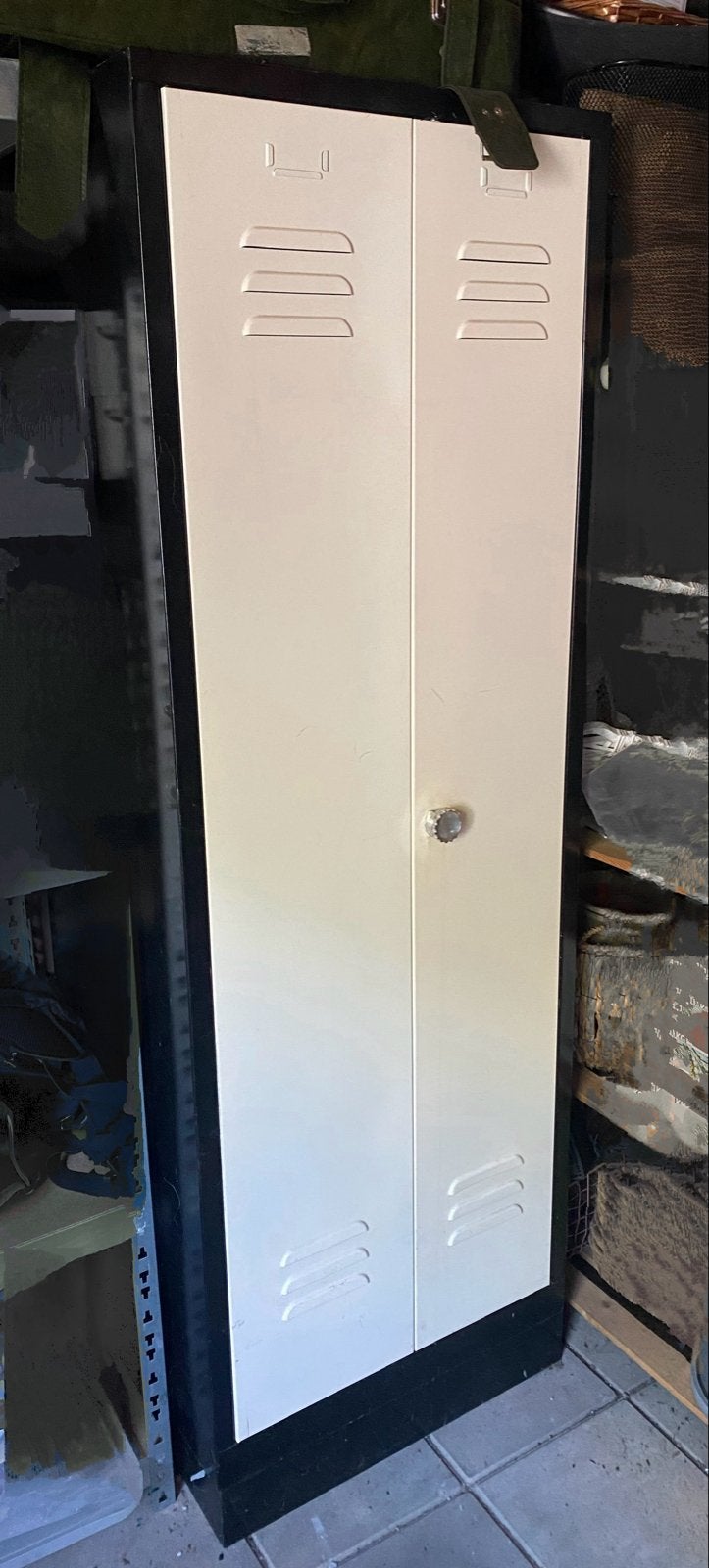 Metalen Lockerkast Zwart/Wit met Houten Planken, Huis en Inrichting, Kasten | Lockerkasten, Ophalen, Gebruikt
