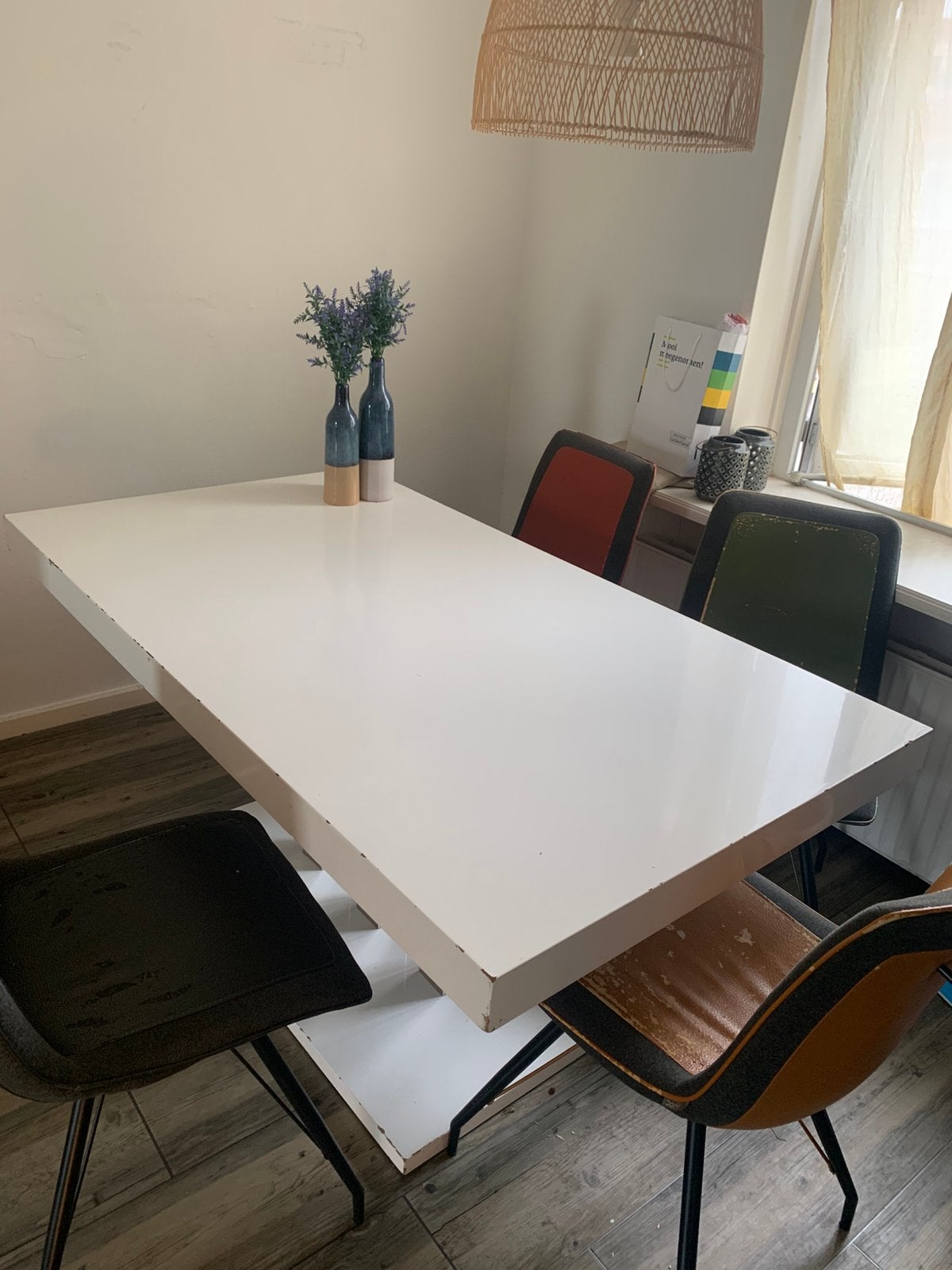 Witte hoogglans eettafel, Huis en Inrichting, Tafels | Eettafels, Ophalen, Zo goed als nieuw, Rechthoekig, 50 tot 100 cm
