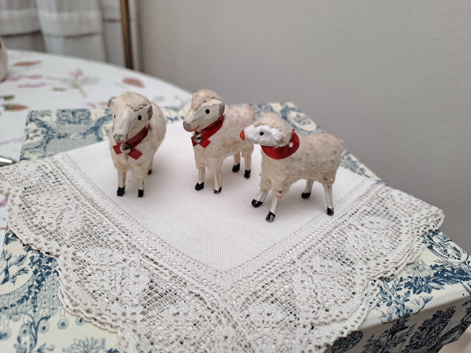 Schaapjes 3 stuks antiek per stuk 25 euro, Verzenden
