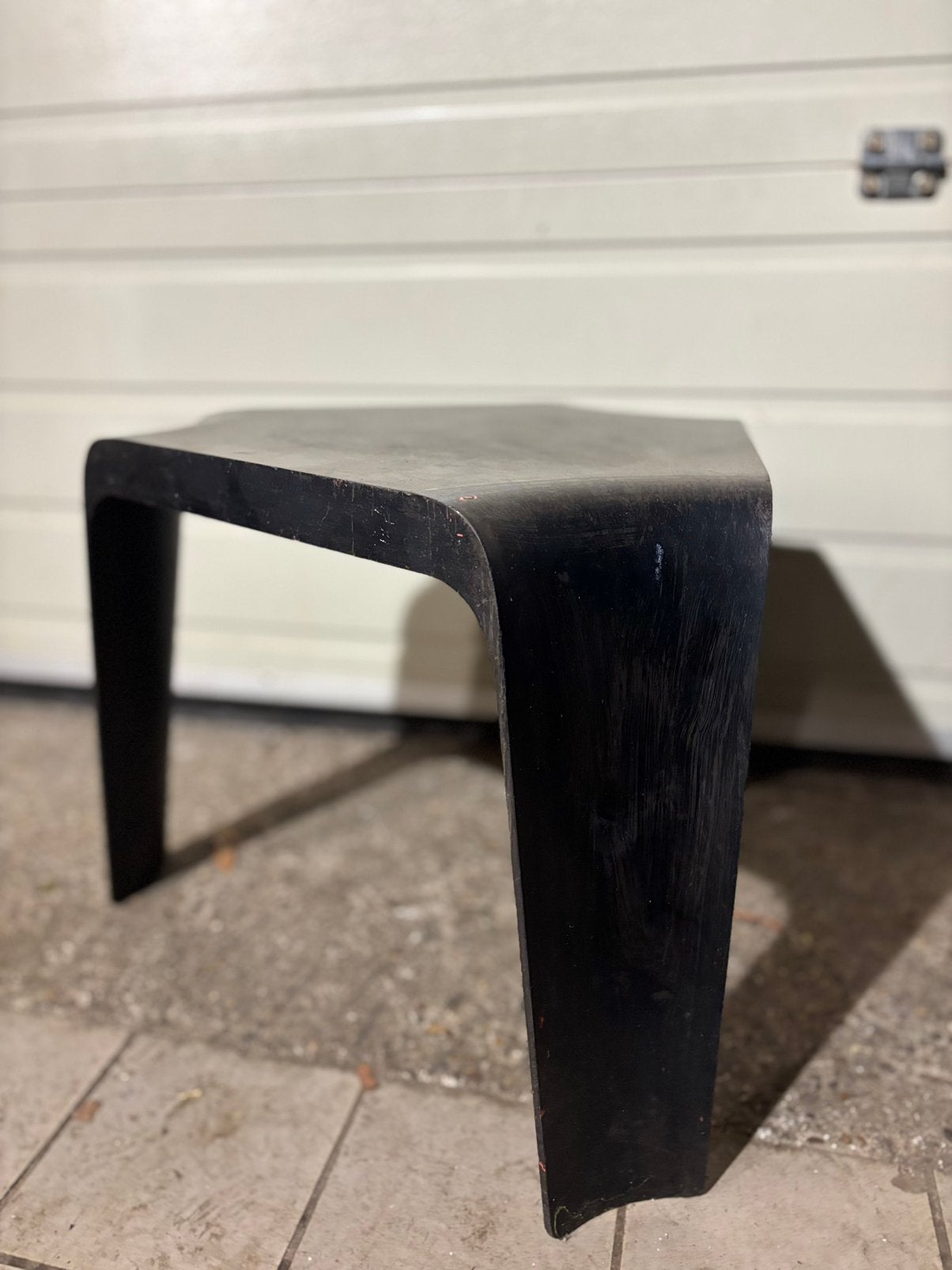 Gubi T877 / Artifort Model 877 Bijzettafel – Pierre Paulin, Huis en Inrichting, Ophalen