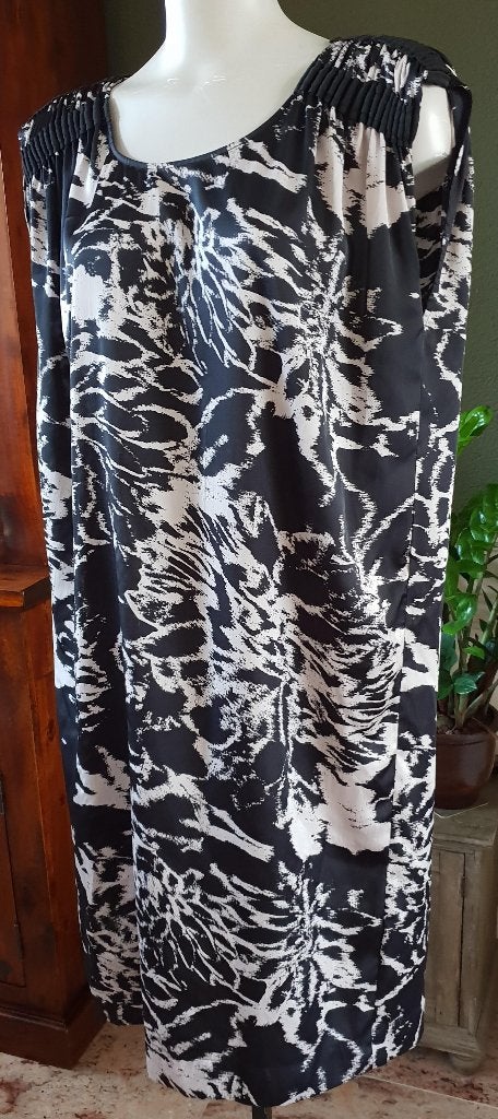 Inwear prachtige zwart witte jurk M 38 40, Maat 38/40 (M), Verzenden, Zwart, Zo goed als nieuw