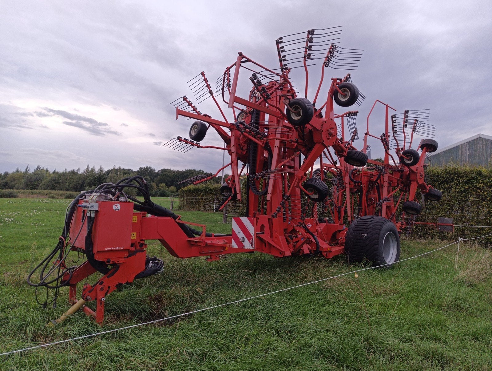 Kuhn ga 15021 hark, Ophalen, Weidebouw