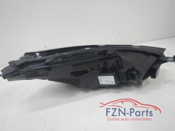Foto 5 van Tesla Model 3 Facelift Koplamp Links Volled