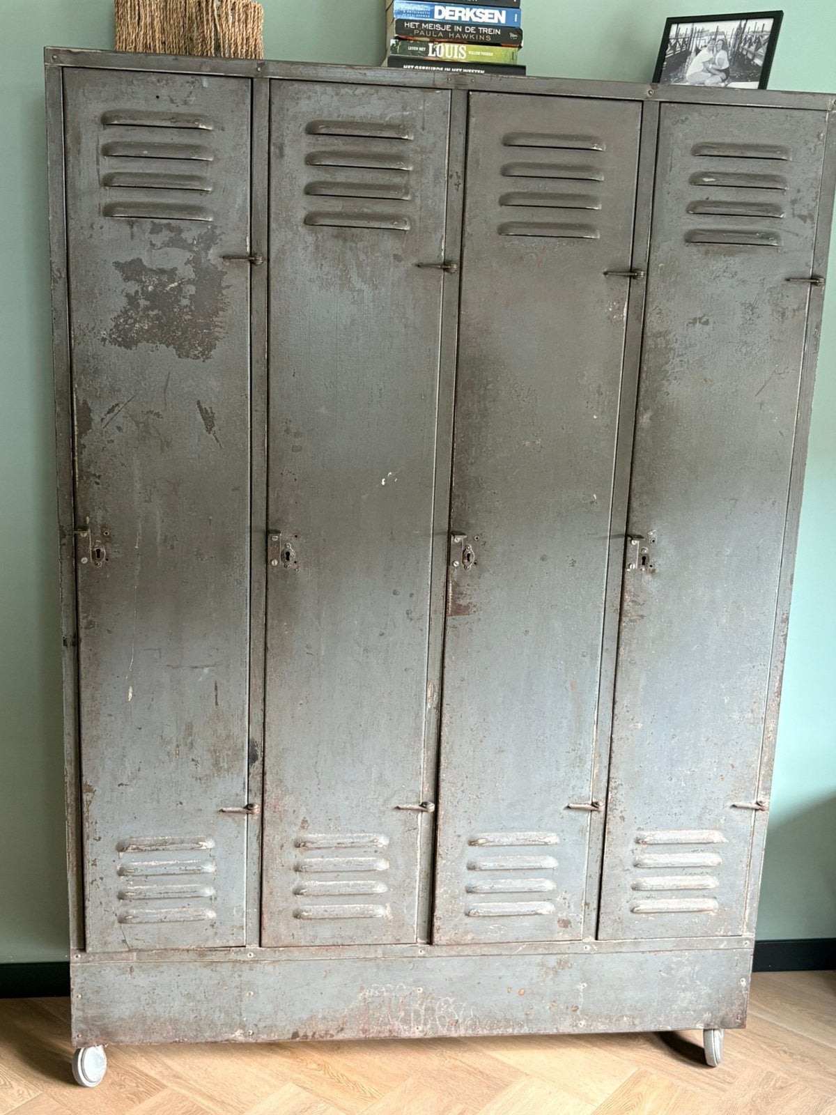 Authentieke stoere stalen lockerkast!, Huis en Inrichting, Kasten | Lockerkasten, Ophalen, Zo goed als nieuw