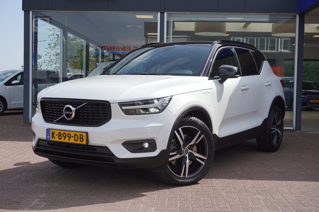 Volvo XC40 1.5 T4 Recharge R-Design Expression | Automaat |, Stof, 129 pk, Automatische klimaatregeling, Wit