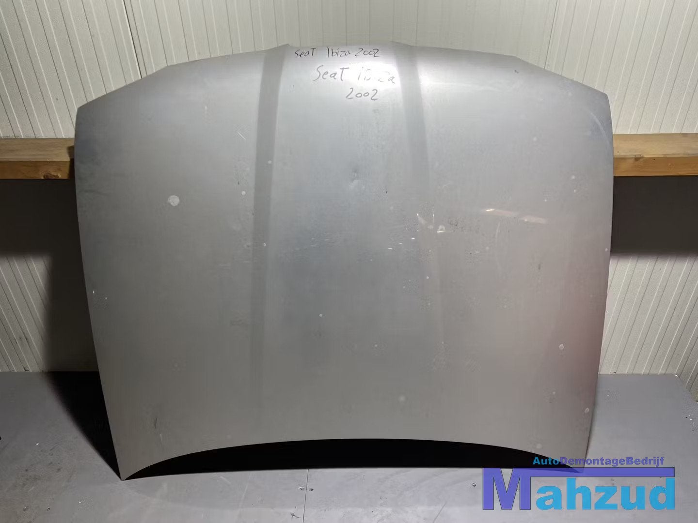 SEAT IBIZA 2 6K1 zilver motorkap 1993-2002, Gebruikt, Autovia A-2, Km 585 585
08760  Martorell, ES, Ophalen of Verzenden, SEAT S.A.