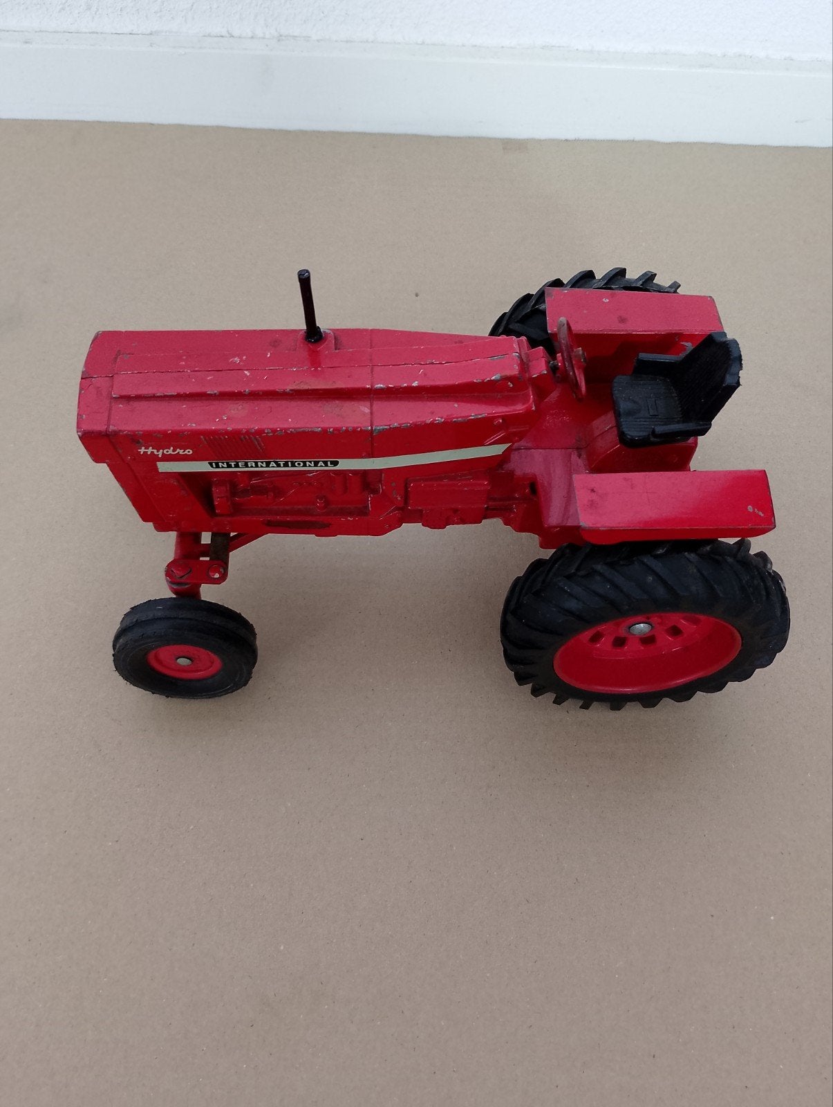 Vintage International Harvester Hydro Tractor, Ophalen, Gebruikt, Tractor of Landbouw, Overige merken