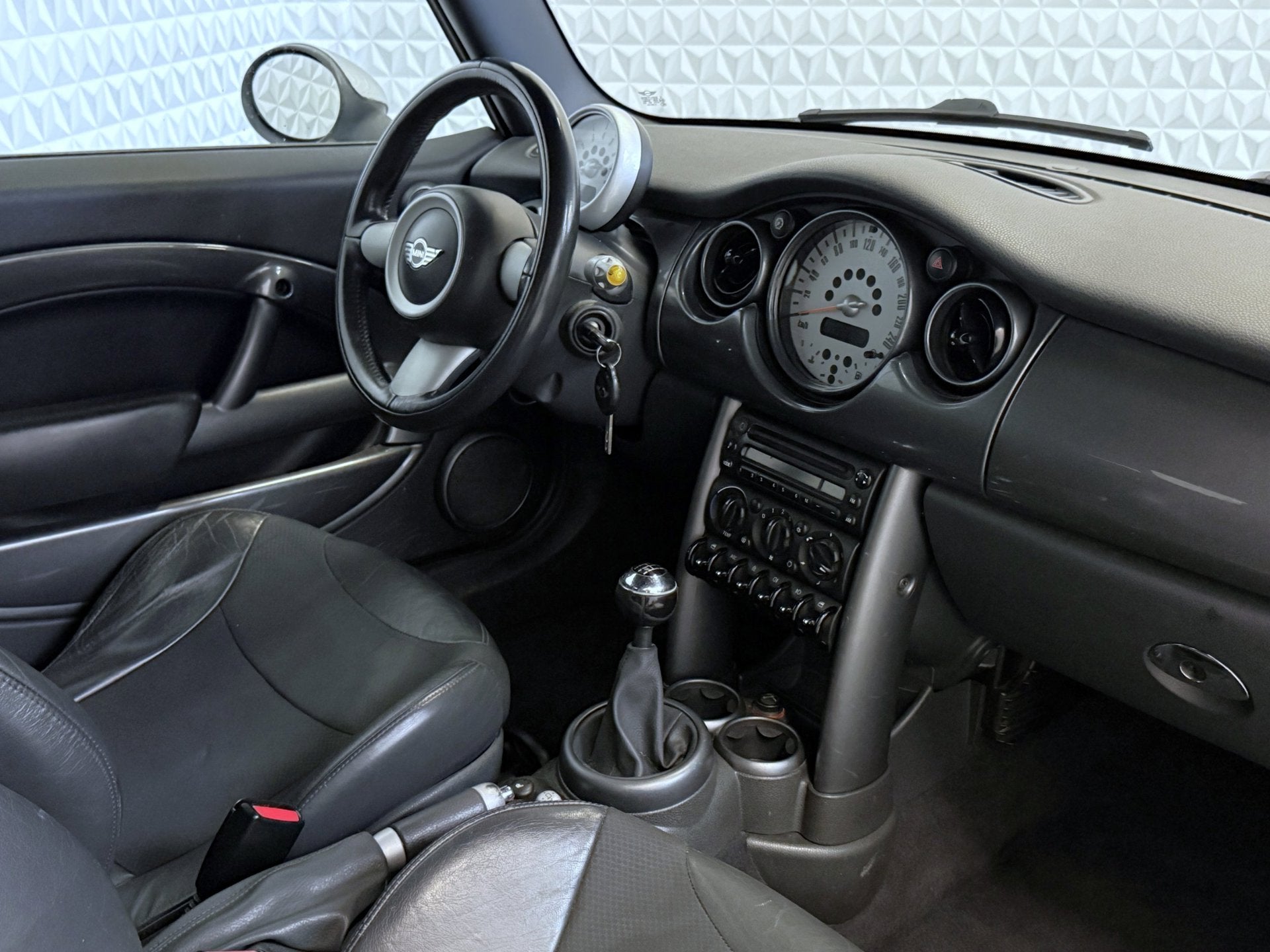 Mini Mini Cabrio 1.6 Cooper Cabriolet / 193.000km (2005), Auto's, Voorwielaandrijving, Gebruikt, 4 cilinders, Cabriolet