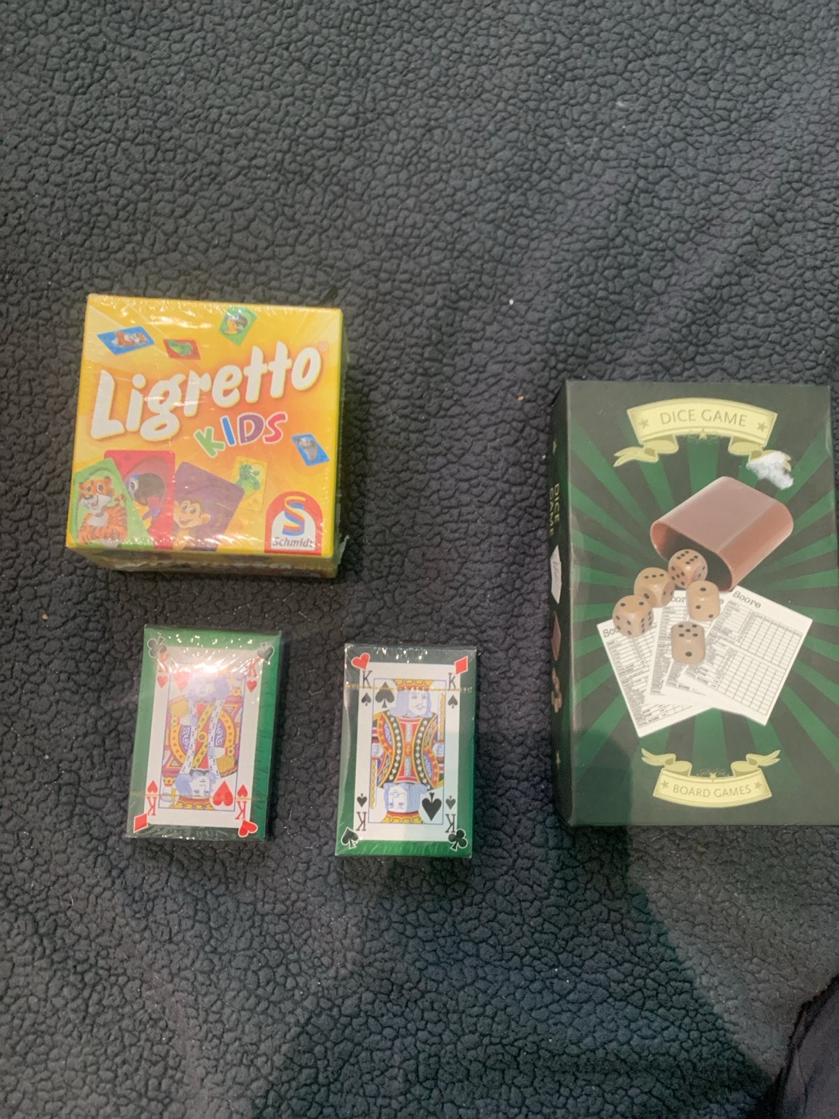 4 leuke spelletjes: Ligretto Kids, Pesten (2x), Yatzee, Een of twee spelers, Ophalen, Nieuw