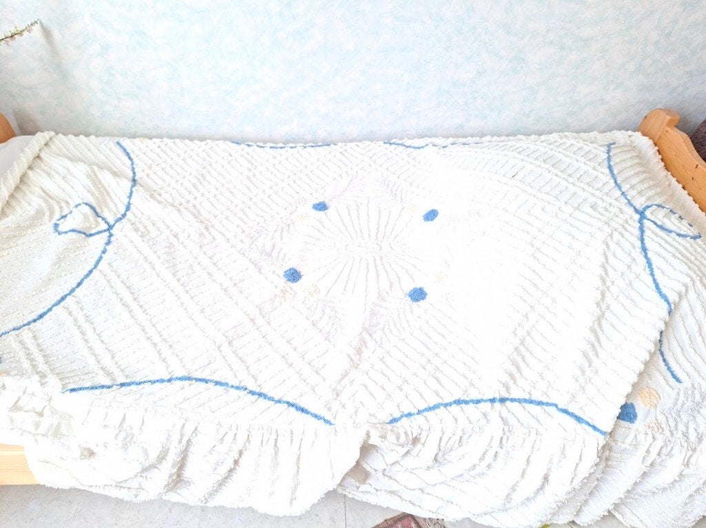 Vintage sprei, voor een 1 persoonsbed, wit met blauw & geel, Gebruikt, Eenpersoons, Meerkleurig, Ophalen of Verzenden