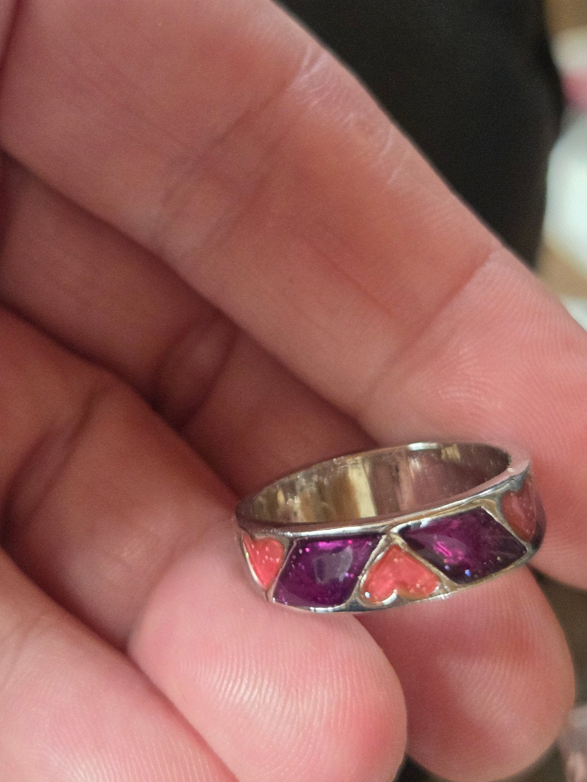 Nieuwe ring maat 17 met paarse en roze accenten, Overige materialen, Nieuw, Ophalen of Verzenden, 17 tot 18