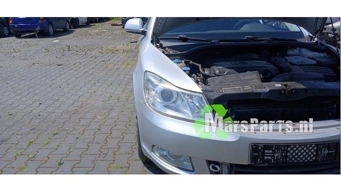 Koplamp rechts van een Skoda Octavia, Gebruikt, -, -, Ophalen of Verzenden