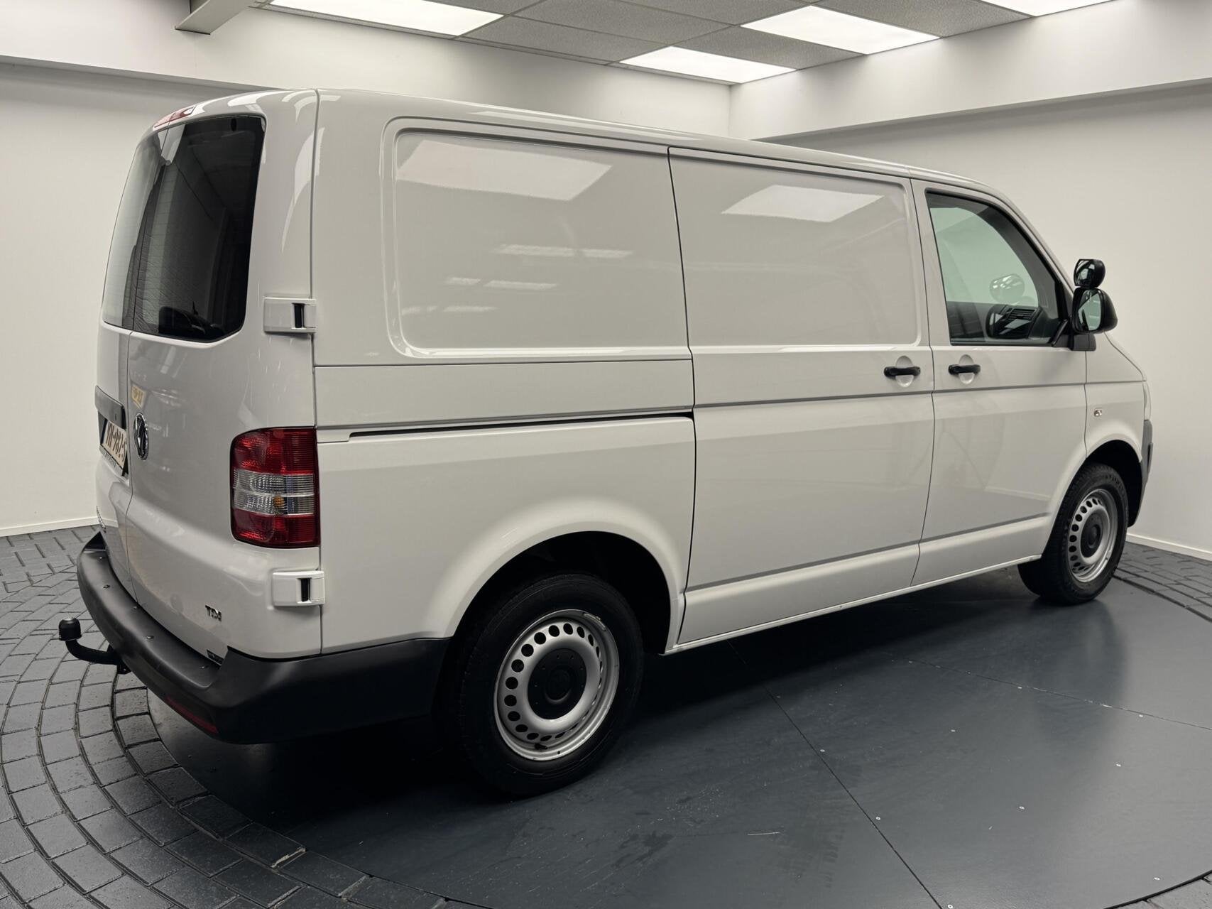 Volkswagen Transporter 2.0 TDi 3 Pers-Airco-Cr.contr-trekhaa, Auto's, Euro 5, Stof, Gebruikt, Huisgarantie
