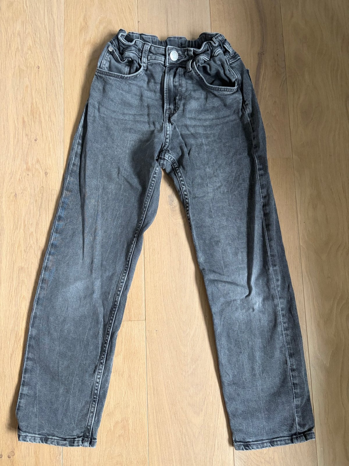 H&M Relaxed Fit Jeans - Maat 140 (9-10 jaar), Ophalen of Verzenden, Gebruikt, Jongen of Meisje, Broek