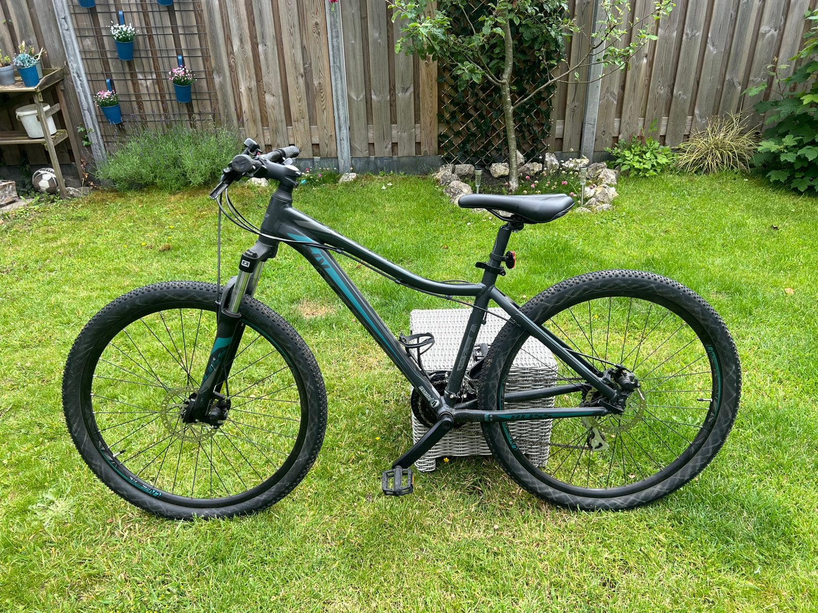 Moutainbike maat s, Fietsen en Brommers, Fietsen | Mountainbikes en ATB, 49 tot 53 cm, Zo goed als nieuw, Dames, Velgrem