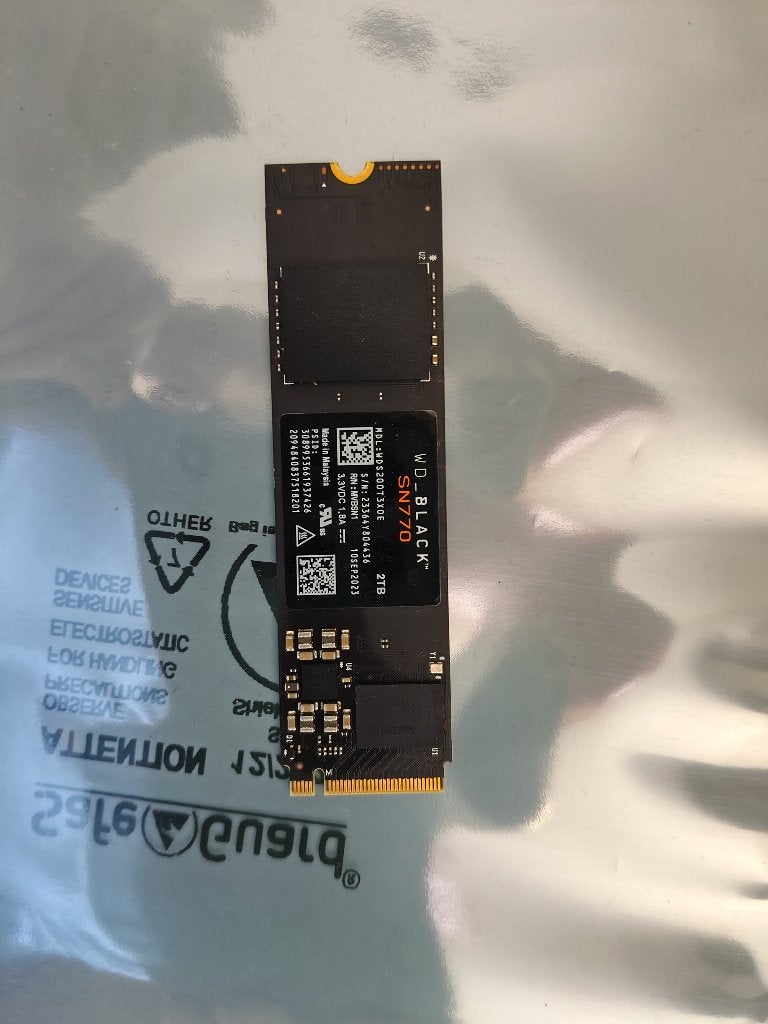 Wd sn770 2TB NVME SSD, Computers en Software, Harde schijven, Connaught House, 3rd Floor, 255 High Street, Guildford, Surrey, GU1 3BS, Verenigd Koninkrijk