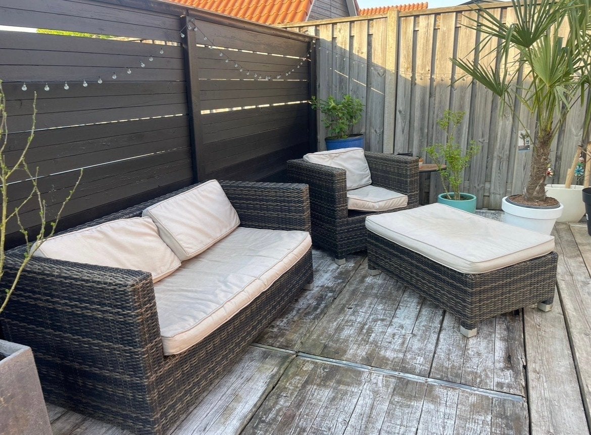 Wicker loungeset met bank, stoel en hocker, Tuin en Terras, Ophalen, Gebruikt, 3 zitplaatsen, Loungeset