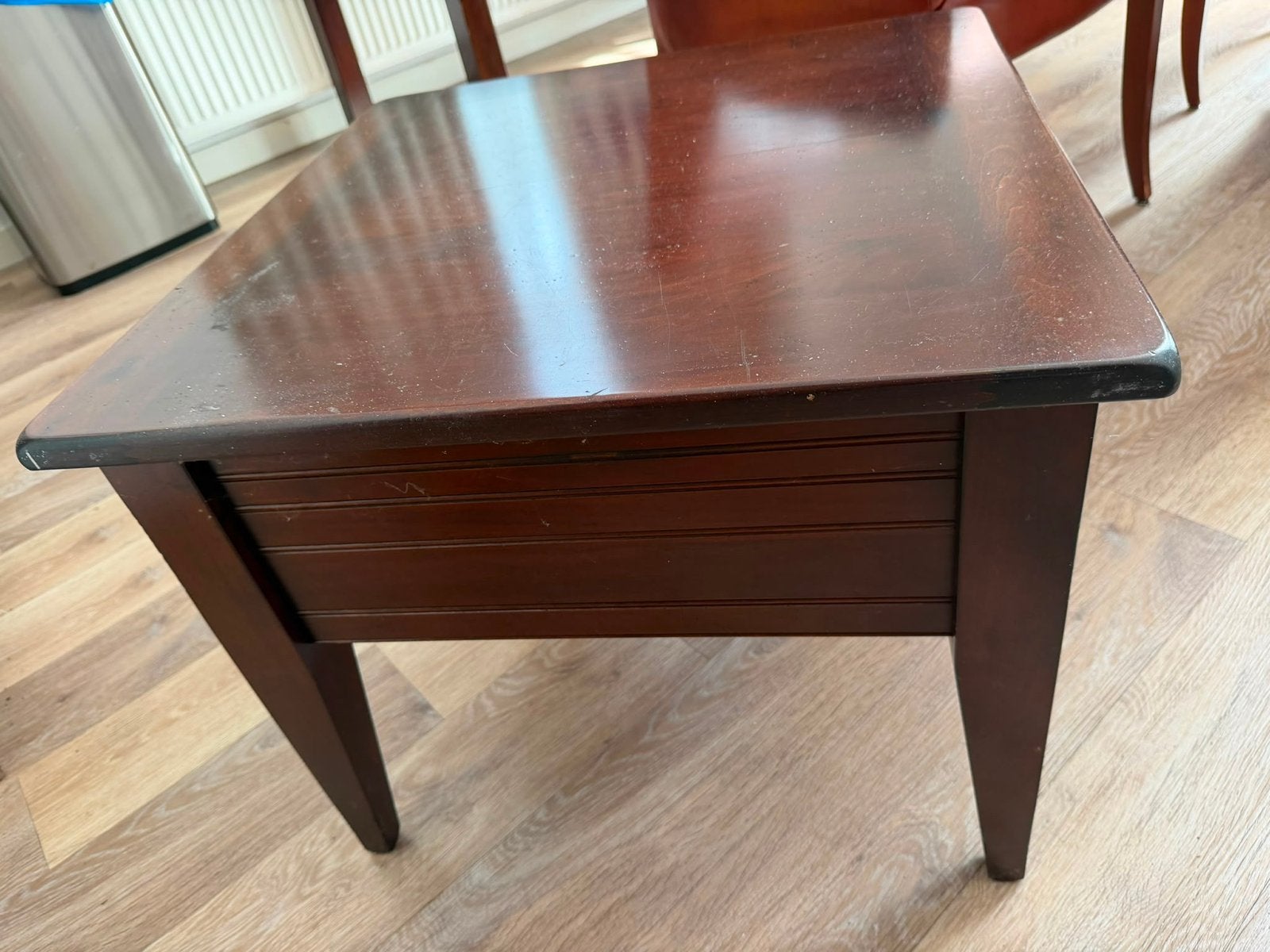 Houten noten bijzettafel 60x60x50 cm, Gebruikt, Vierkant, 55 tot 75 cm, Hout