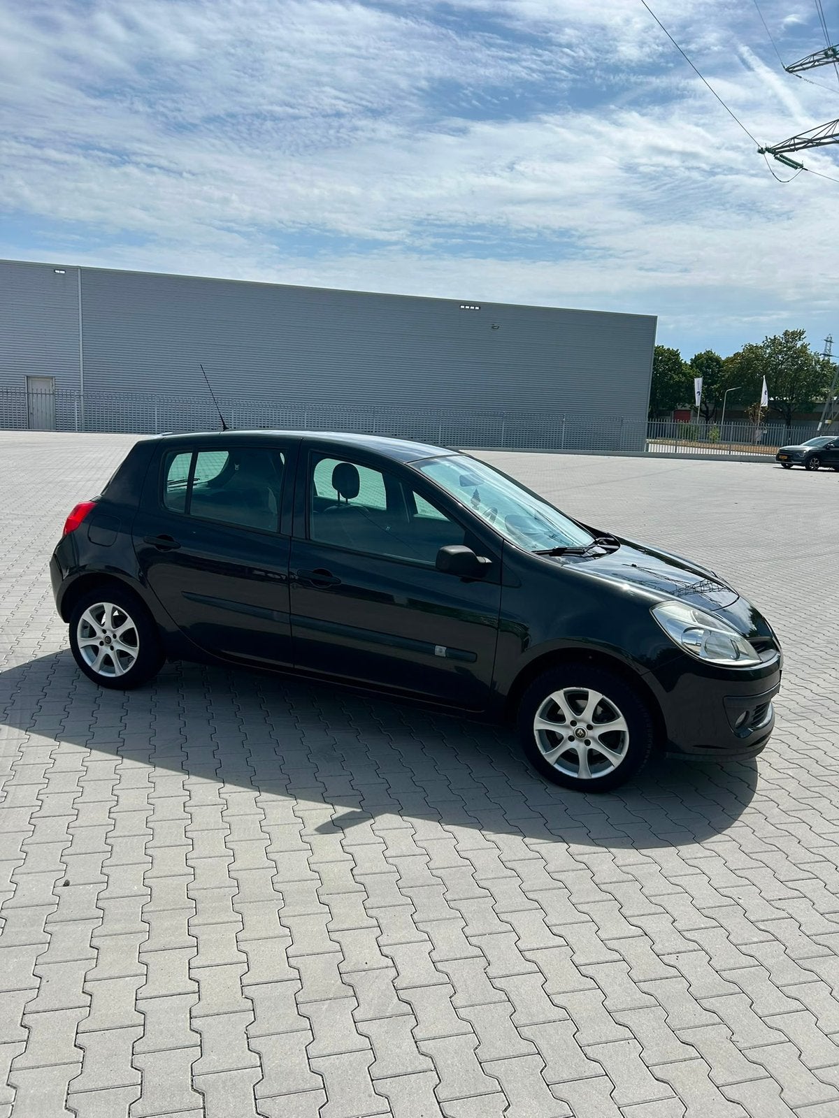 Renault Clio 1.2 16V 55KW 5-DRS E4 2008 Zwart, Voorwielaandrijving, 535 kg, 74 pk, 4 cilinders