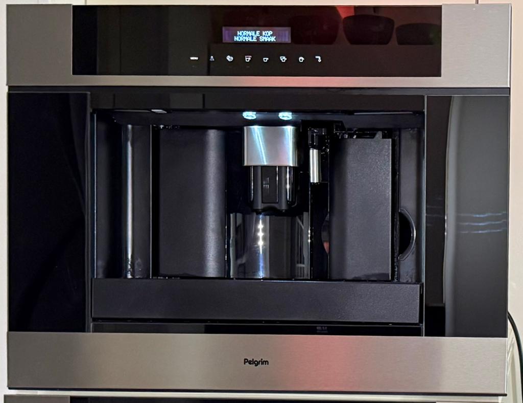 ZGAN!! PELGRIM inbouw Koffiemachine IKM614RVS, Witgoed en Apparatuur, Koffiezetapparaten, Zo goed als nieuw, Gemalen koffie, Koffiebonen