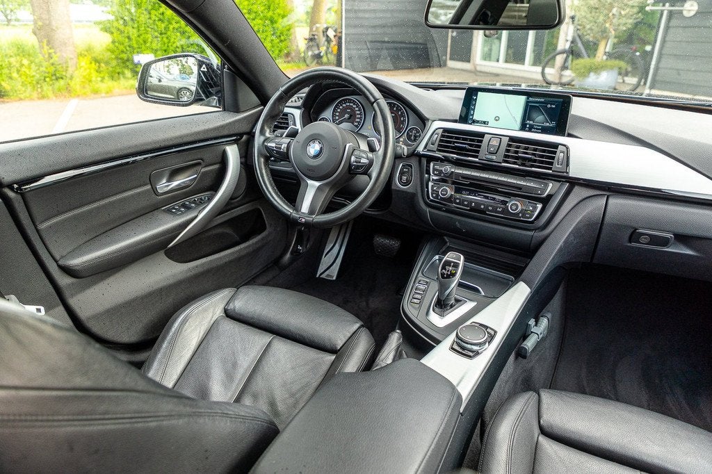 BMW 4-serie Gran Coupé 420i M-Pakket I Carbonschwarz metall, Automaat, 1998 cc, Achterwielaandrijving, Gebruikt