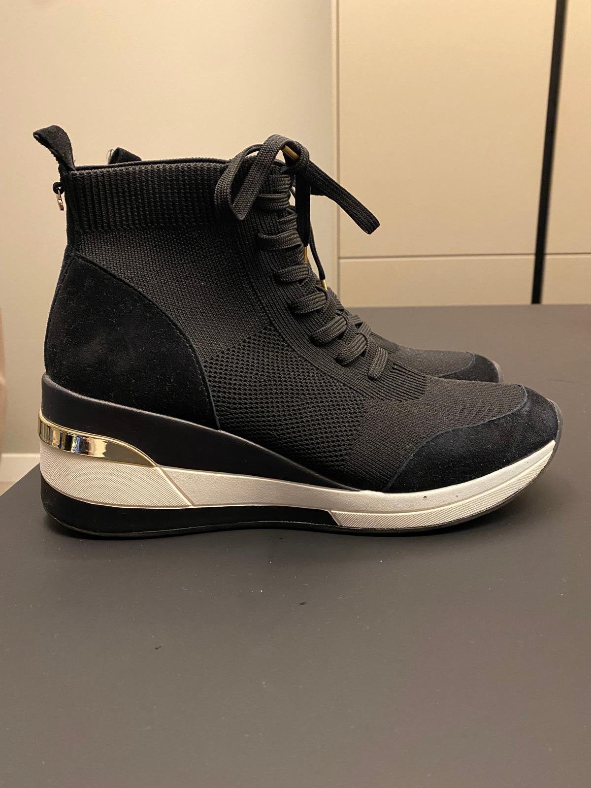 2 paar Dune sneakers met sleehak maat 39 te koop, Overige kleuren, Verzenden, Sneakers of Gympen, Zo goed als nieuw