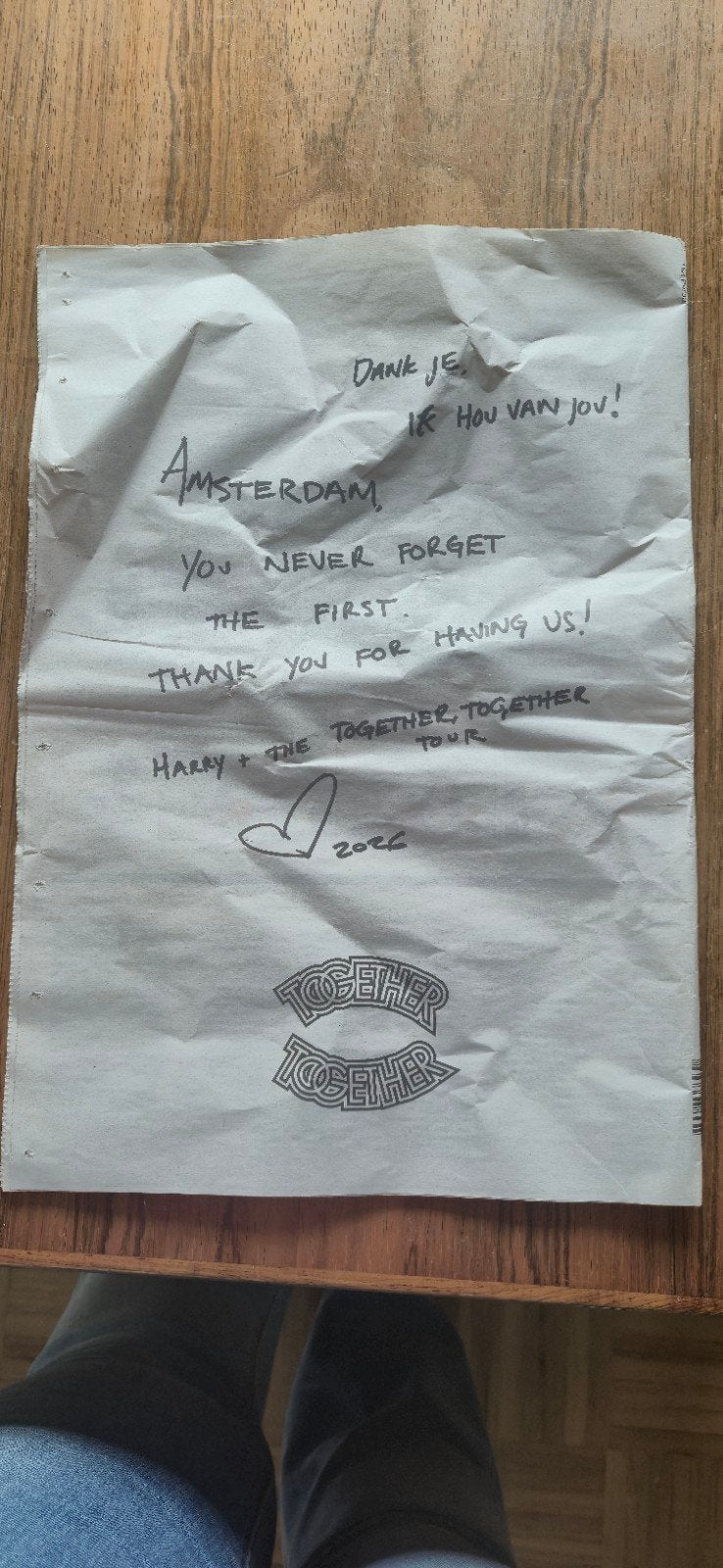 Het Parool krant met handgeschreven bericht Harry Styles, Ophalen of Verzenden, Gelezen, Krant