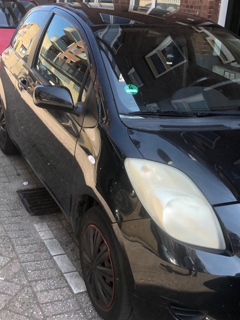 Toyota Yaris 1.0 12V Vvt-i 3DR Terra 2006 Zwart, Voorwielaandrijving, 970 kg, 40 €/maand, Zwart