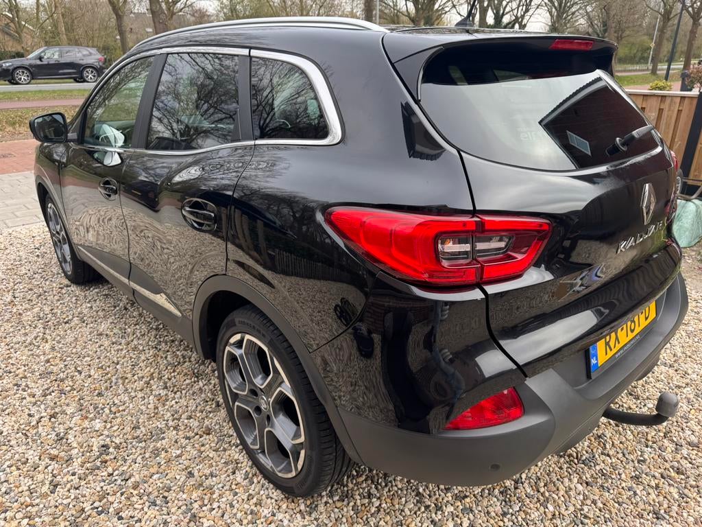 Renault Kadjar 1.2 TCE 2017 Zwart | panoramdak l trekhaak, Auto's, Renault, Particulier, Kadjar, Benzine, C, SUV of Terreinwagen