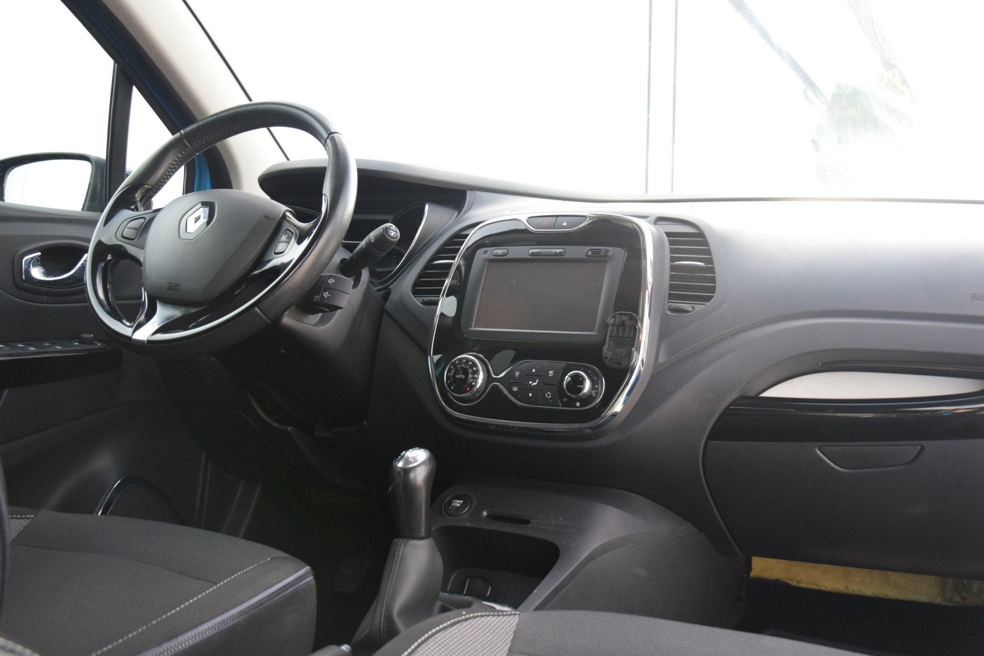 Renault Captur 0.9 TCe Dynamique Priv/Glass Ecc Cruise Keyle, Auto's, Renault, Voorwielaandrijving, Stof, Gebruikt, Zwart
