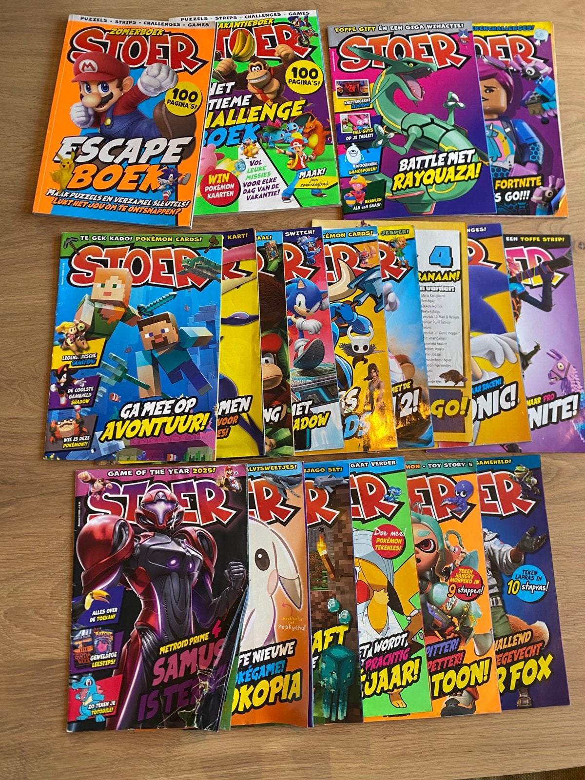 Stoer tijdschrift en doe-boeken kind over gamen en Pokémon, Ophalen, Zo goed als nieuw